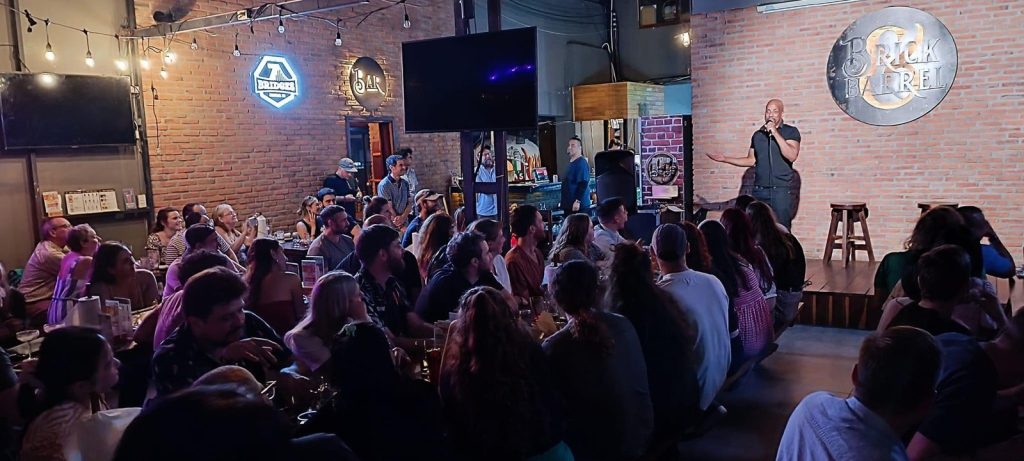 Stand-up comedy at Dave Thompson: Live at Brick & Barrel, an Asia Out Loud show at Brick & Barrel, Saigon, photo 4