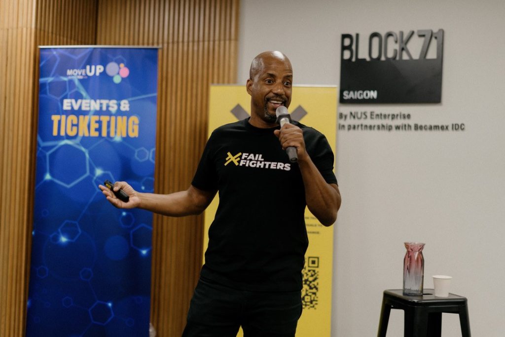 JK Hobson hosting the Fail Fighters startup night at BLOCK71 Saigon